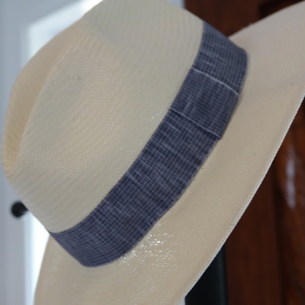 Sun Hat - Picture 2 of 3